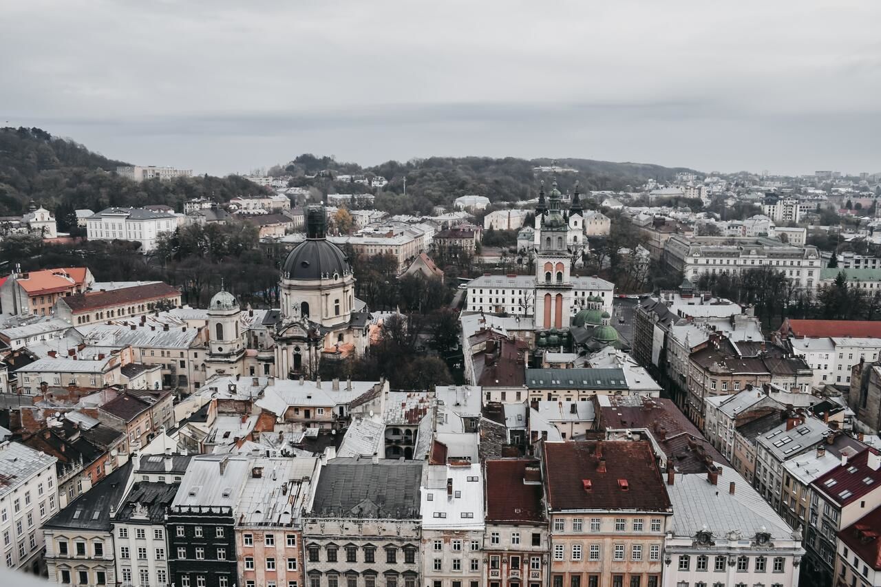 Апартаменты Luxury studio on Rynok square (quiet+balcony) Львов