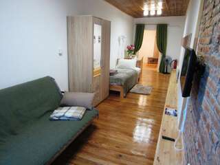 Апартаменты Luxury studio on Rynok square (quiet+balcony) Львов Апартаменты с 1 спальней-26