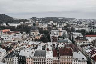 Апартаменты Luxury studio on Rynok square (quiet+balcony) Львов Апартаменты с 1 спальней-34