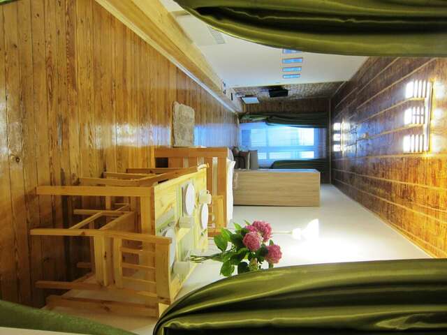 Апартаменты Luxury studio on Rynok square (quiet+balcony) Львов-15